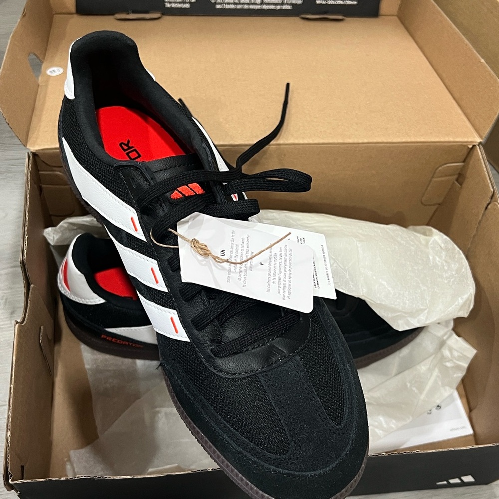 ADIDAS PREDATOR FREESTYLE INDOOR BOOTS - Picture 7 of 7